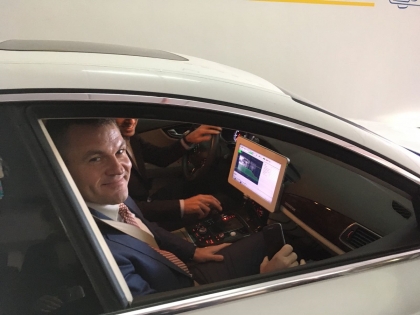 Peter Pellegrini v autonómnom aute