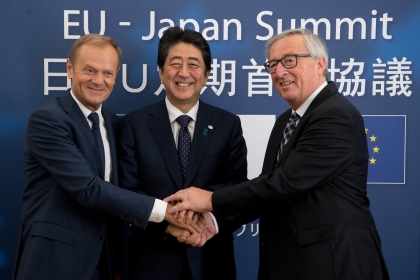 EÚ a Japonsko sú bližšie k veľkej obchodnej dohode